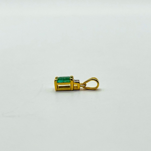 Natural Emerald Gold Plated Emerald Cut Pendant - Picture 3 of 5